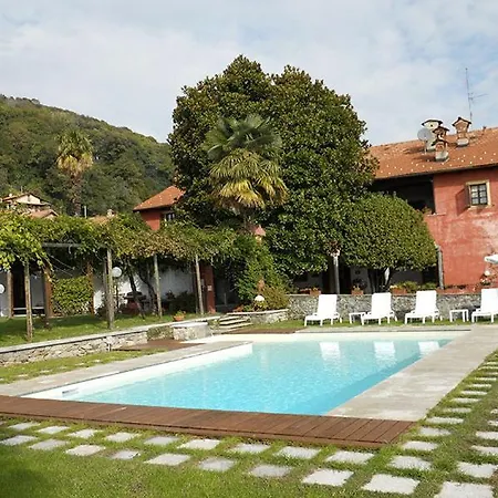 San Salvatore Sleeps 4 With Pool Apartment Massino Visconti